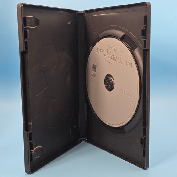 Twilight Movie Collection (4 DVDs) – New Moon + Breaking Dawn Parts 1 & 2 - Picture 7 of 9